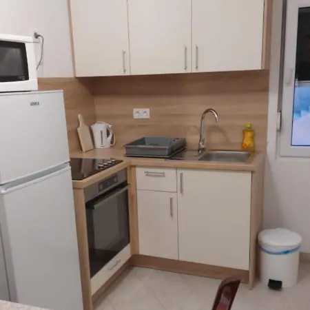 Beach Apartment Drasnice