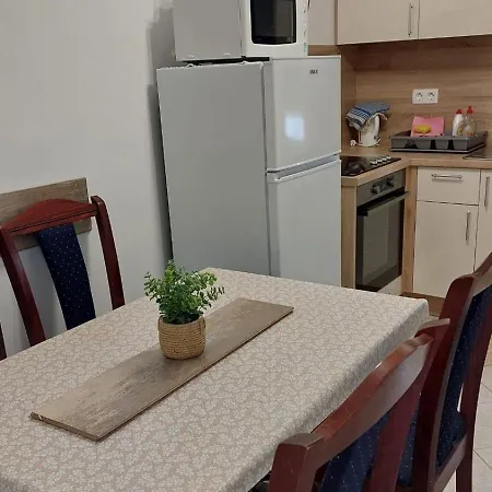 Beach Apartment Drasnice Appartement *