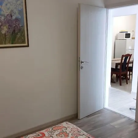 Beach Apartment Drasnice